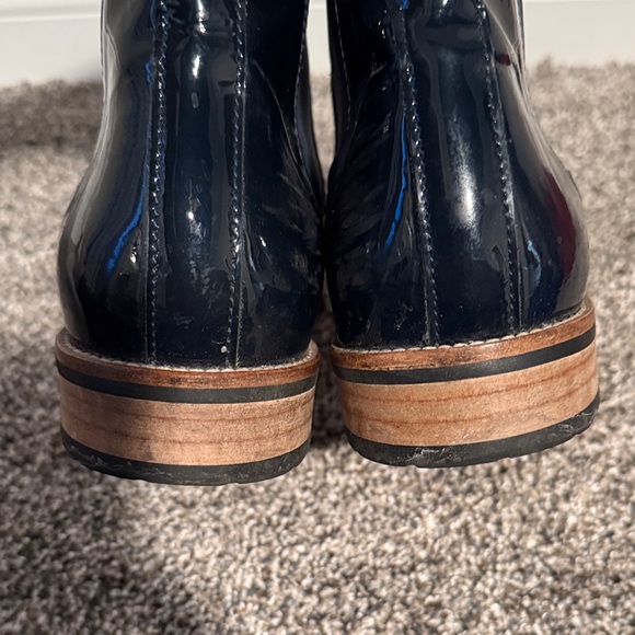 Navy Blue Patent Leather Chelsea Boots. Made in Europe. One of a kind. - Picture 7 of 11
